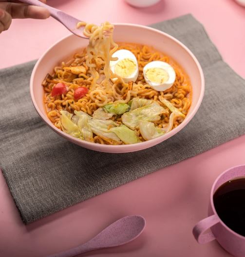 The Benefits of Using Eco-Friendly Ramen Bowls for Your Next Meal