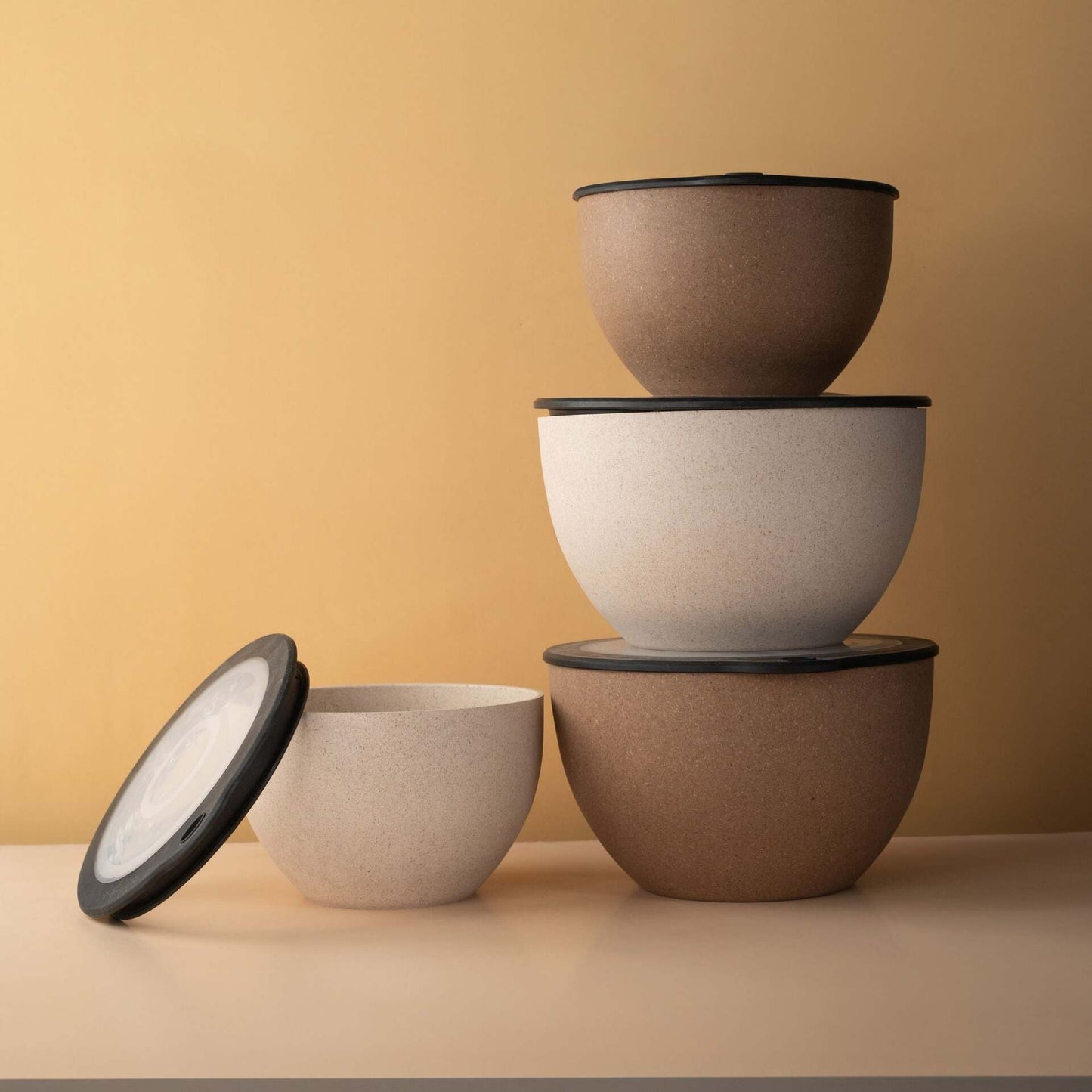 Rice Husk And Bamboo Fiber Serving Bowl With Lid- 1.6L