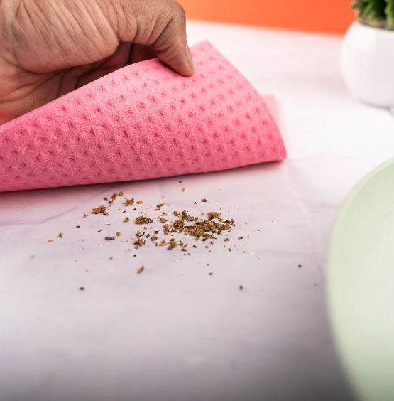 The Importance of Using Eco-Friendly Cleaning Wipes for Your Kitchen